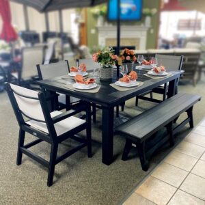 Berlin Gardens Mayhew Sling Dining with Bench