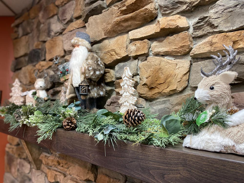 Santa-Mantle