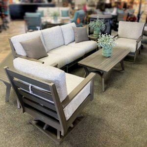 Berlin Gardens Mayhew Cushion