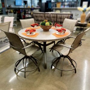 Homecrest Stella Balcony Dining in Niko