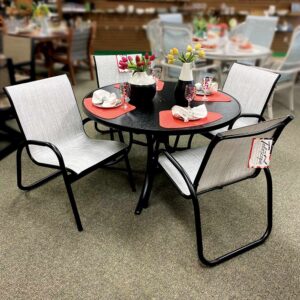 Telescope Gardenella Dining